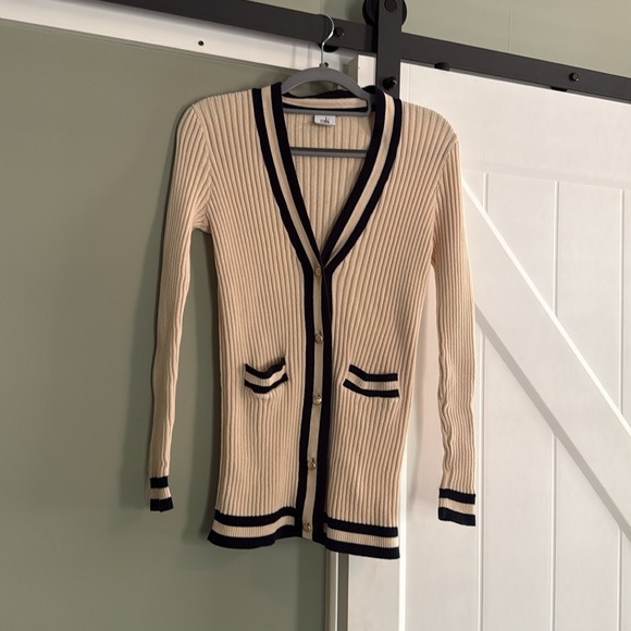 CAbi Radcliffe Sweater - Picture 2 of 11